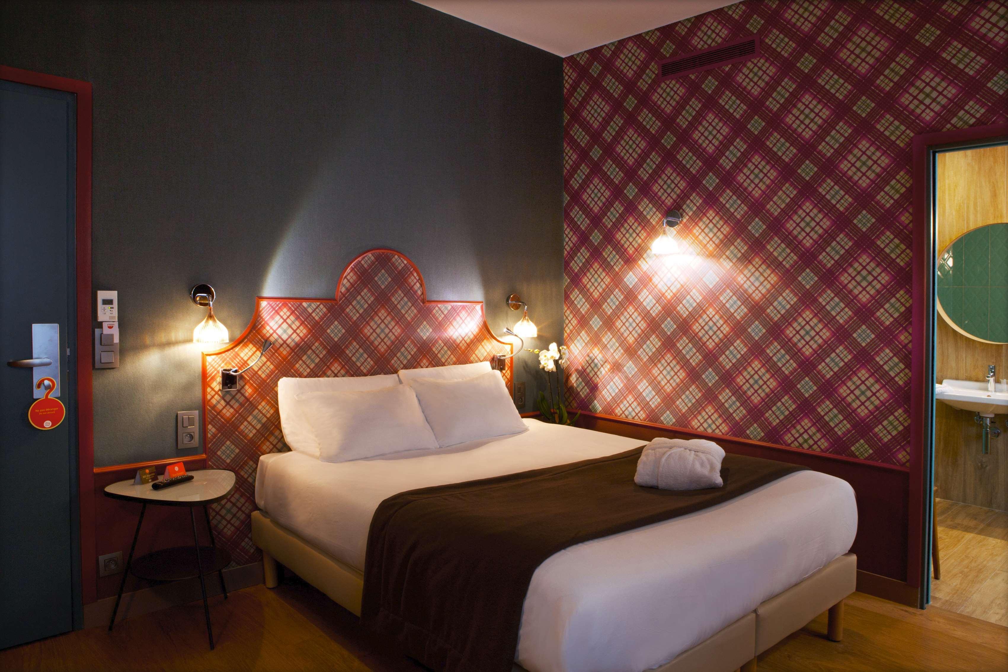 Hotel Boris V. By Happyculture Левалоа-Пере Екстериор снимка